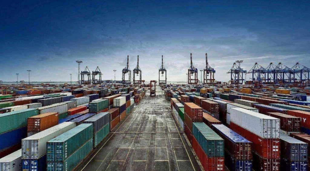 外贸进出口：连接世界的商贸纽带